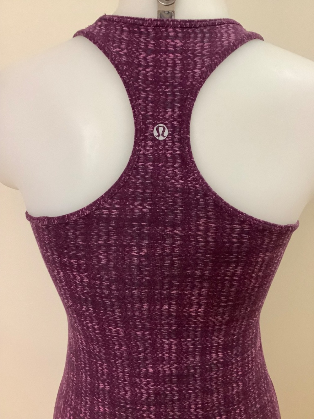 Lululemon racerback tank sz Small - Picture 4 of 6